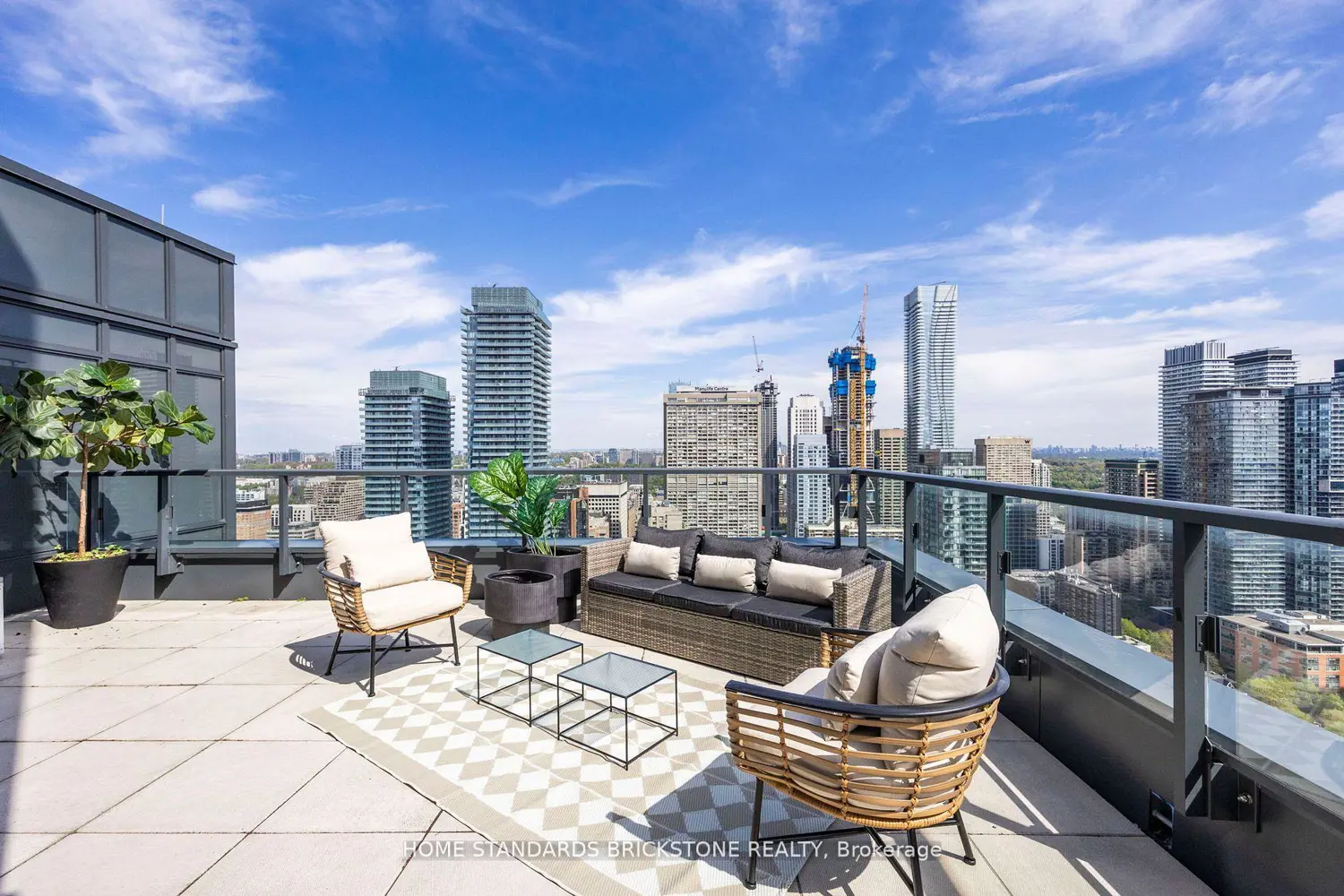 Additional image 3 of 955 Bay Street 3907