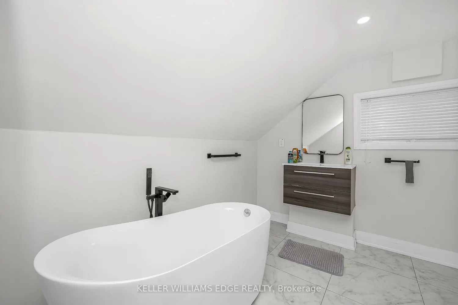 Additional image 14 of 60 West 1St Street