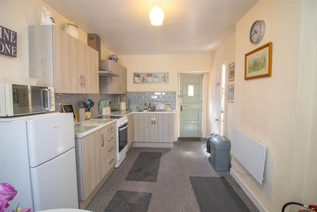 Additional image 19 of Terraced house for saleFox & Hounds, Main Street, Denholm TD9