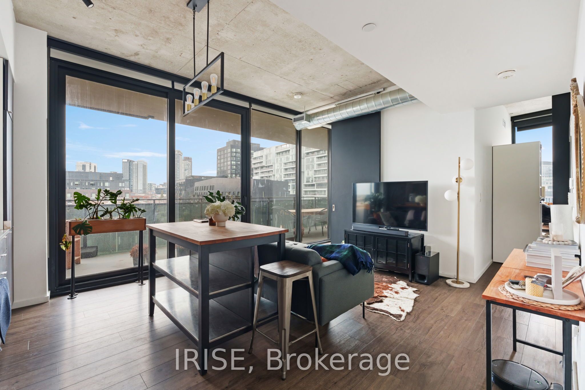 613-21 Lawren Harris Square, Toronto, ON, M5A 0T4