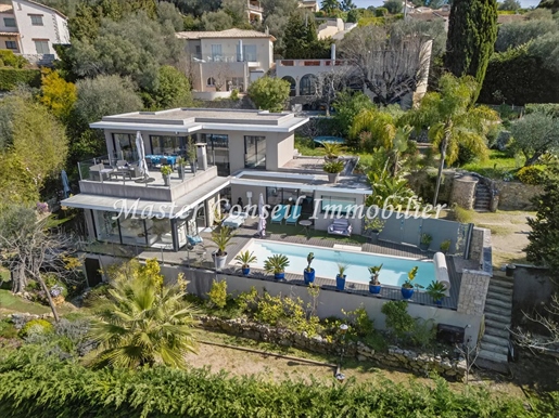 Primary image of Mougins (Alpes-Maritimes)