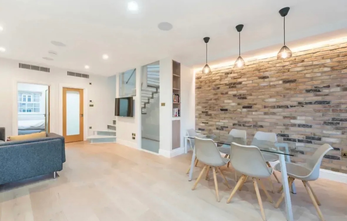 Additional image 4 of 3 Bed Flat, Windmill St, W1T, N1 7GU