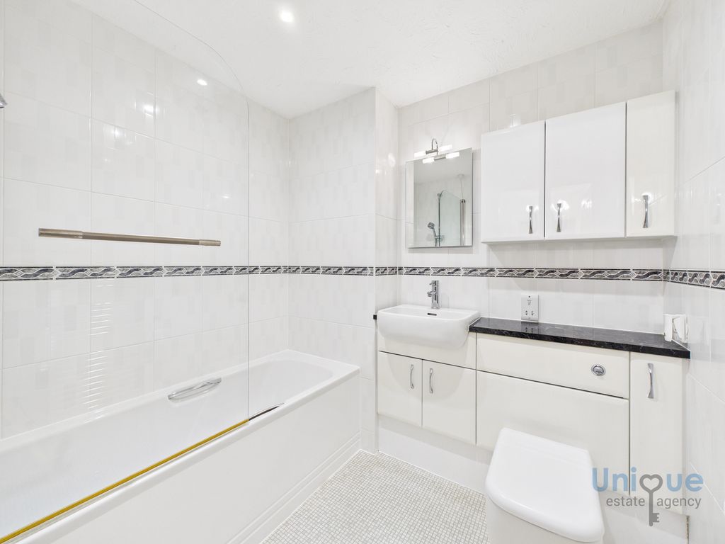 Additional image 10 of 2 bed flat for saleClifton Drive South, Lytham St. Annes FY8