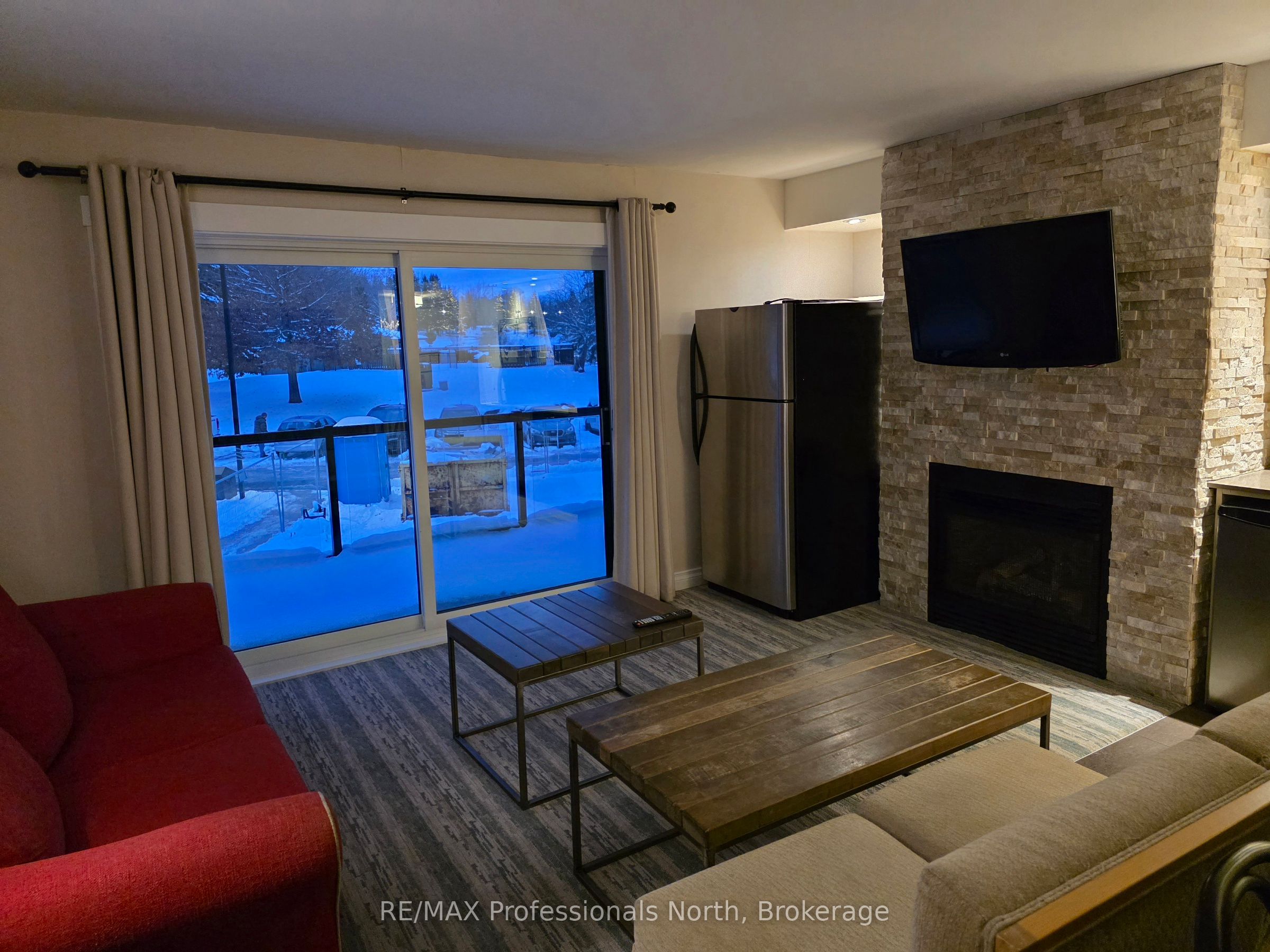 Additional image 2 of 54-207-1235 Deerhurst Drive, Huntsville, ON, P1H 2E8