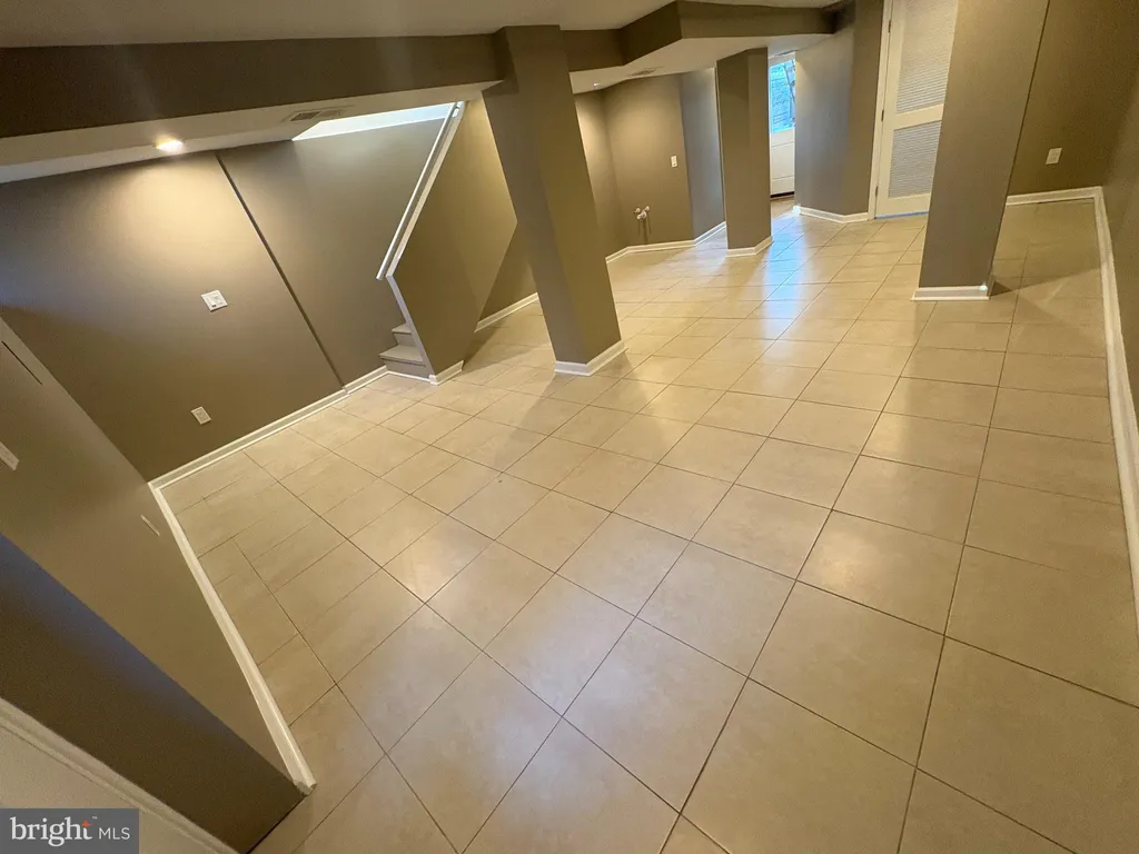 Additional image 9 of 1411 18th Place SE, Washington, DC 20020