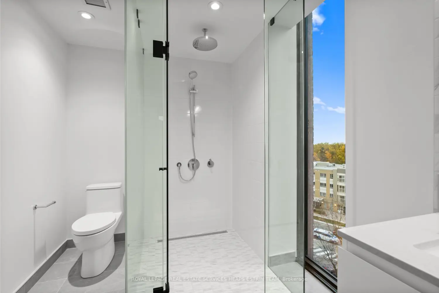 Additional image 3 of 1414 Bayview Avenue 606