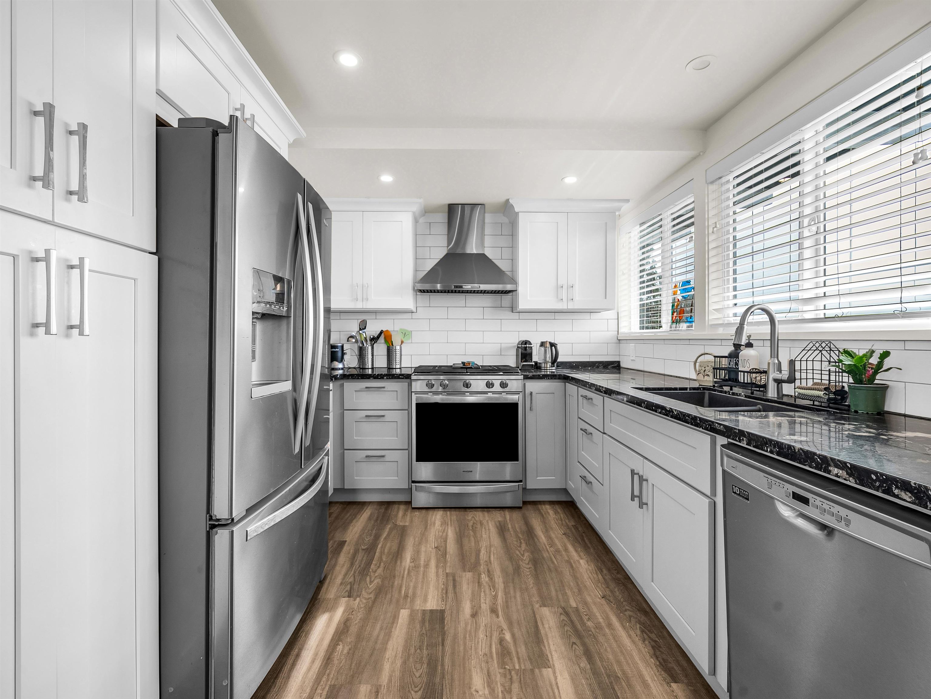 Additional image 3 of 4862 Oxford Street, Burnaby, BC, V5C 1E8