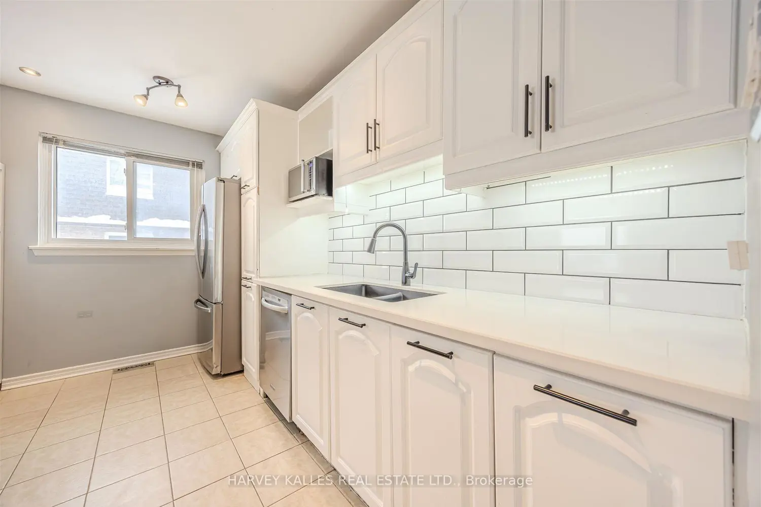 Additional image 11 of 321 Blackthorn Street 82