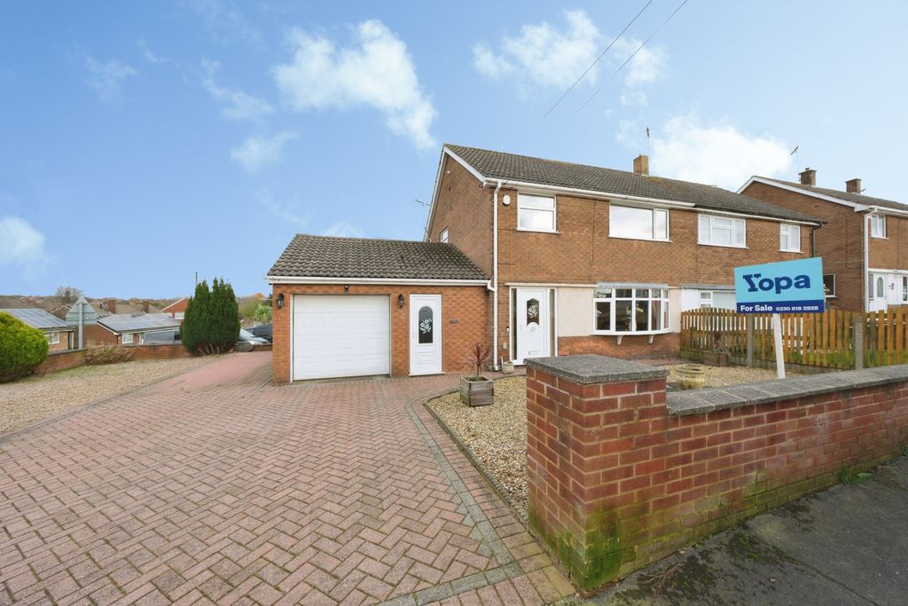 3 bed semi-detached house for saleCambridge Road, Mansfield NG21