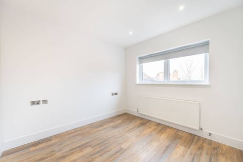 Walm Lane, Nw", Willesden Green, London NW2