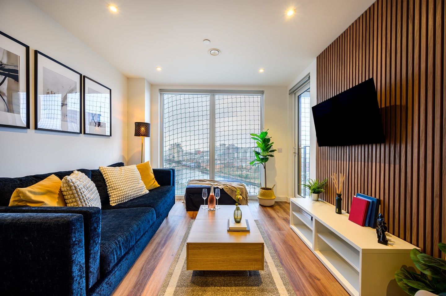 Additional image 15 of 2 Bed Flat, Trafford Road, M5, N1 7GU