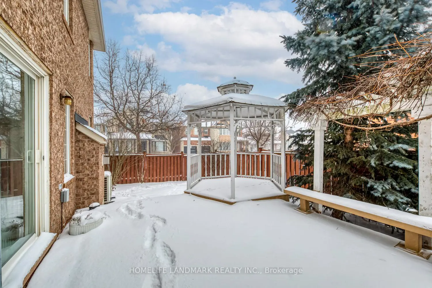 Additional image 20 of 2196 Highcliffe Way