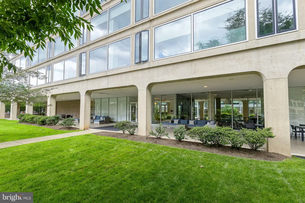 Additional image 28 of 1101 3rd Street SW Unit 312, Washington, DC 20024