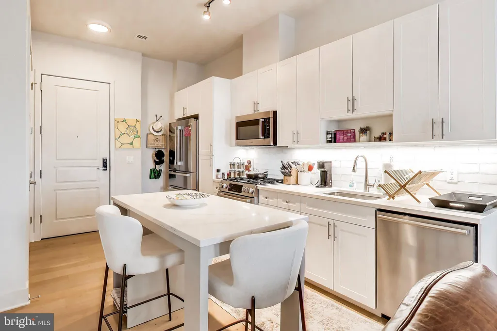 Additional image 3 of 6803 Cameron Drive NW Unit 516, Washington, DC 20012