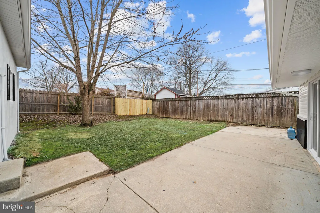 12 Dunsinane Drive, New Castle, DE 19720