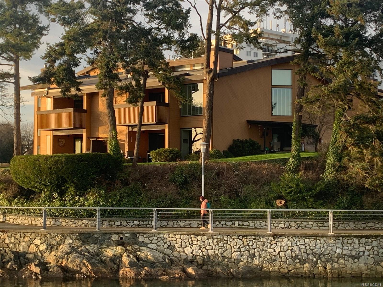 Additional image 2 of 2-630 Seaforth Street, Victoria, BC, V9A 3R7
