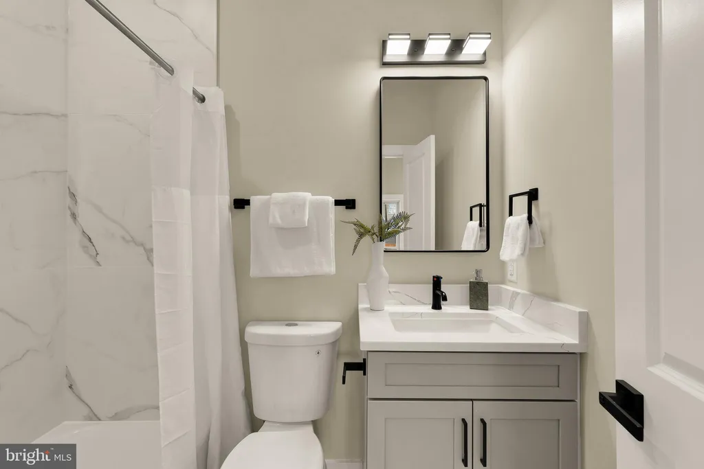 Additional image 12 of 422 Warner Street NW, Washington, DC 20001