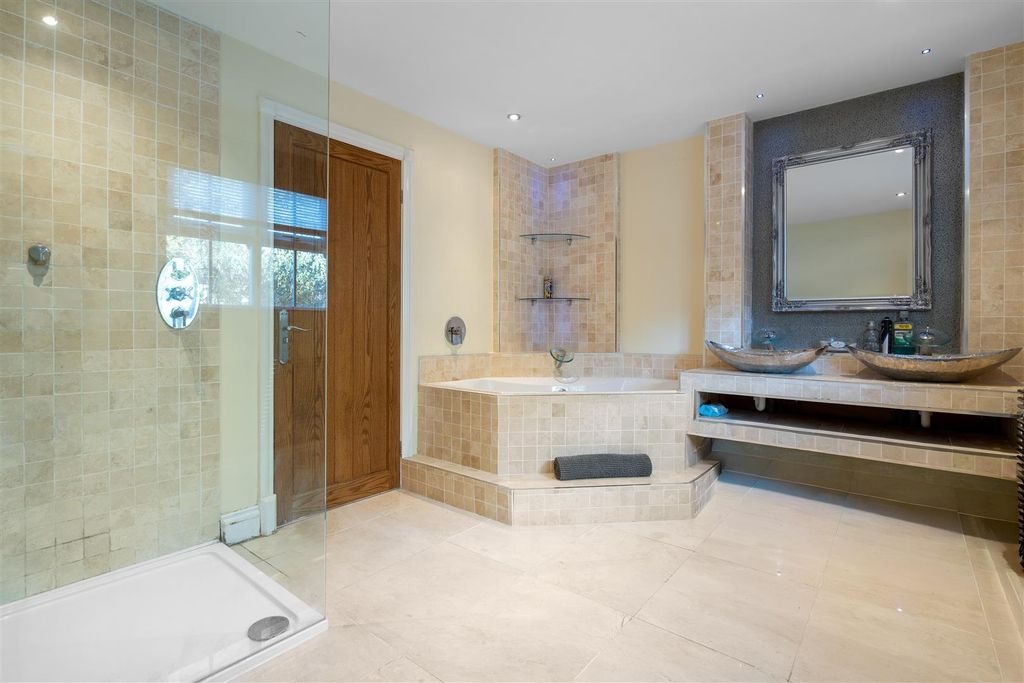 Additional image 37 of 6 bed detached house for salePark Drive, Hartlepool TS26