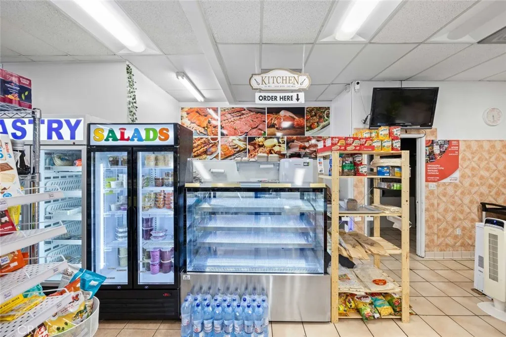 Additional image 40 of 6023 Reseda Boulevard, Tarzana, CA 91356