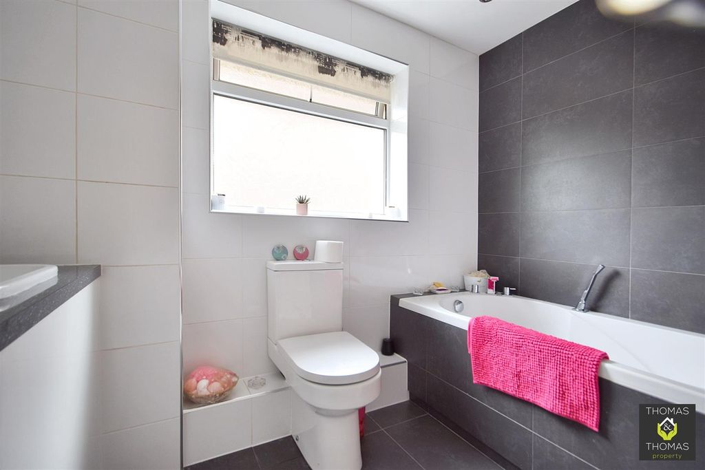 Additional image 4 of 4 bed detached house for saleEagle Way, Abbeydale GL4