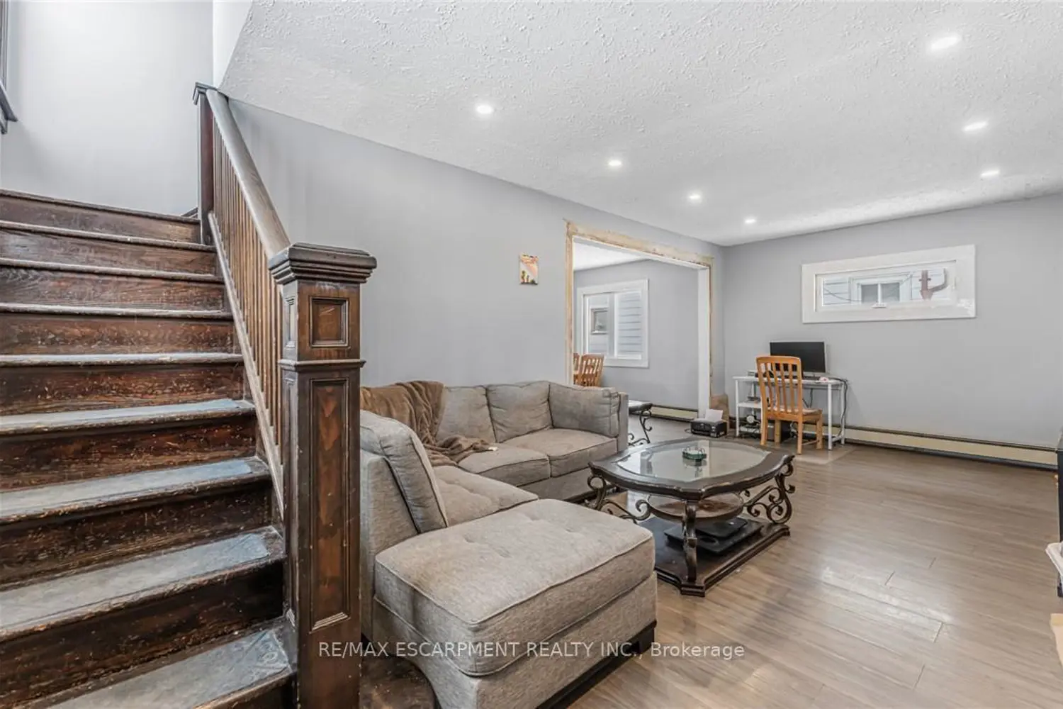 221 Bowen Road photo 5
