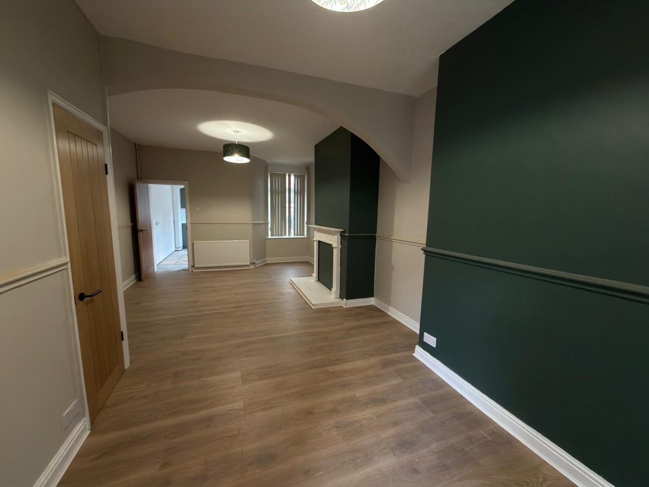 2 Bed Terraced House, Ukraine Road, M7, N1 7GU