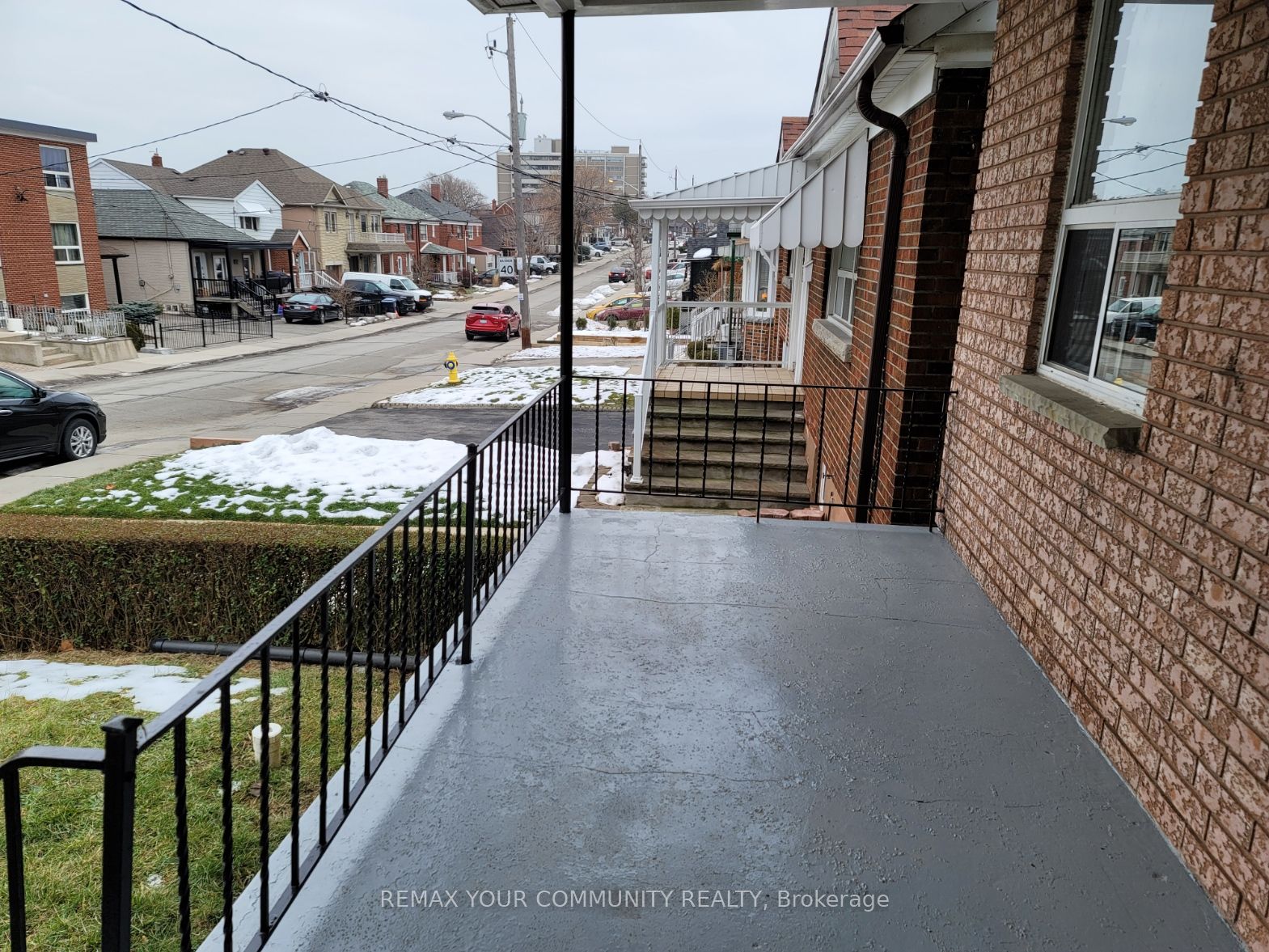 Additional image 2 of 128 Dynevor Road, Toronto, ON, M6E 3X2