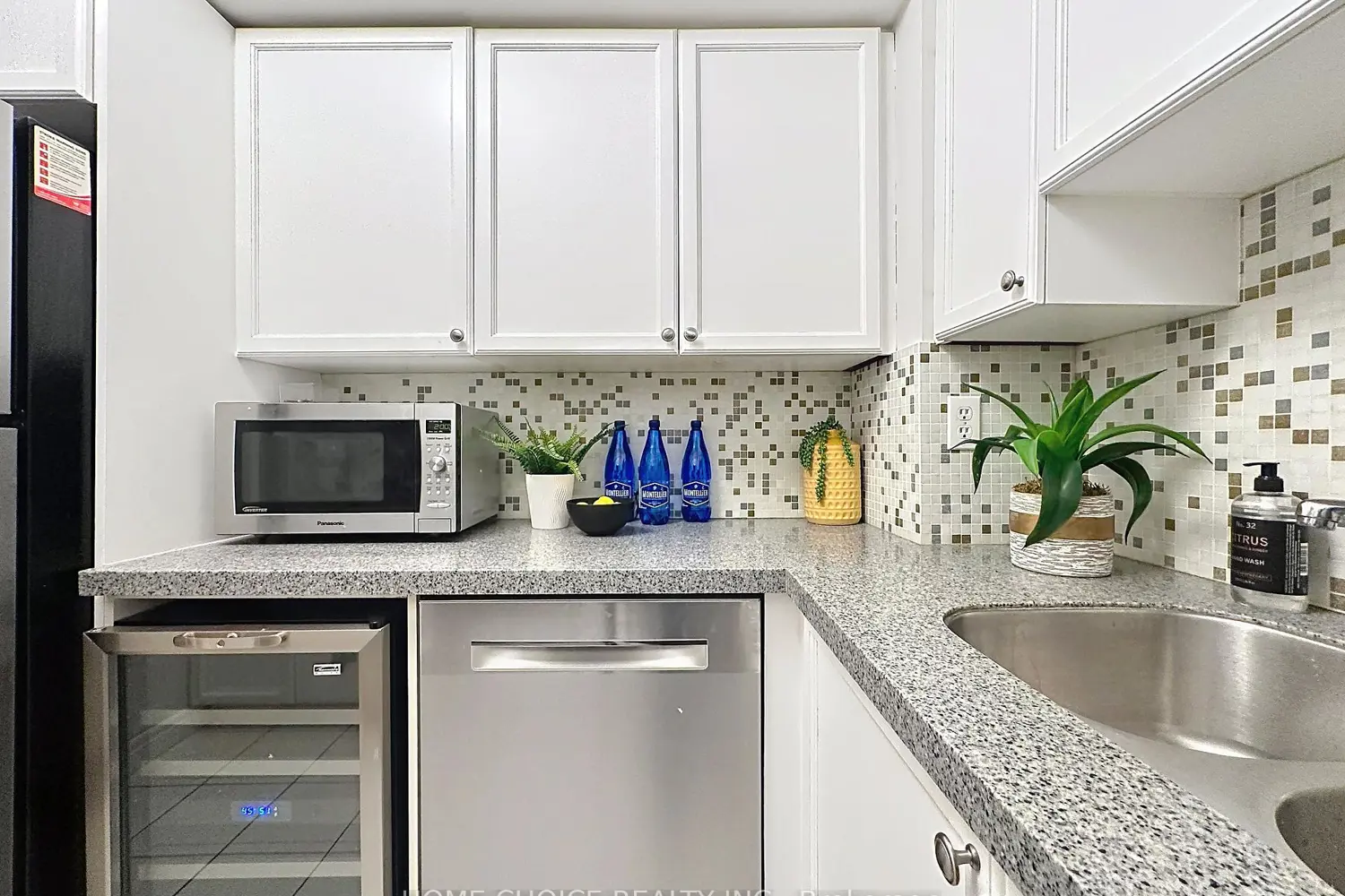 Additional image 9 of 28 Empress Avenue 215