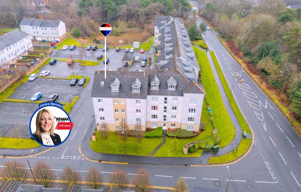 2 bed flat for saleQueens Crescent, Livingston EH54