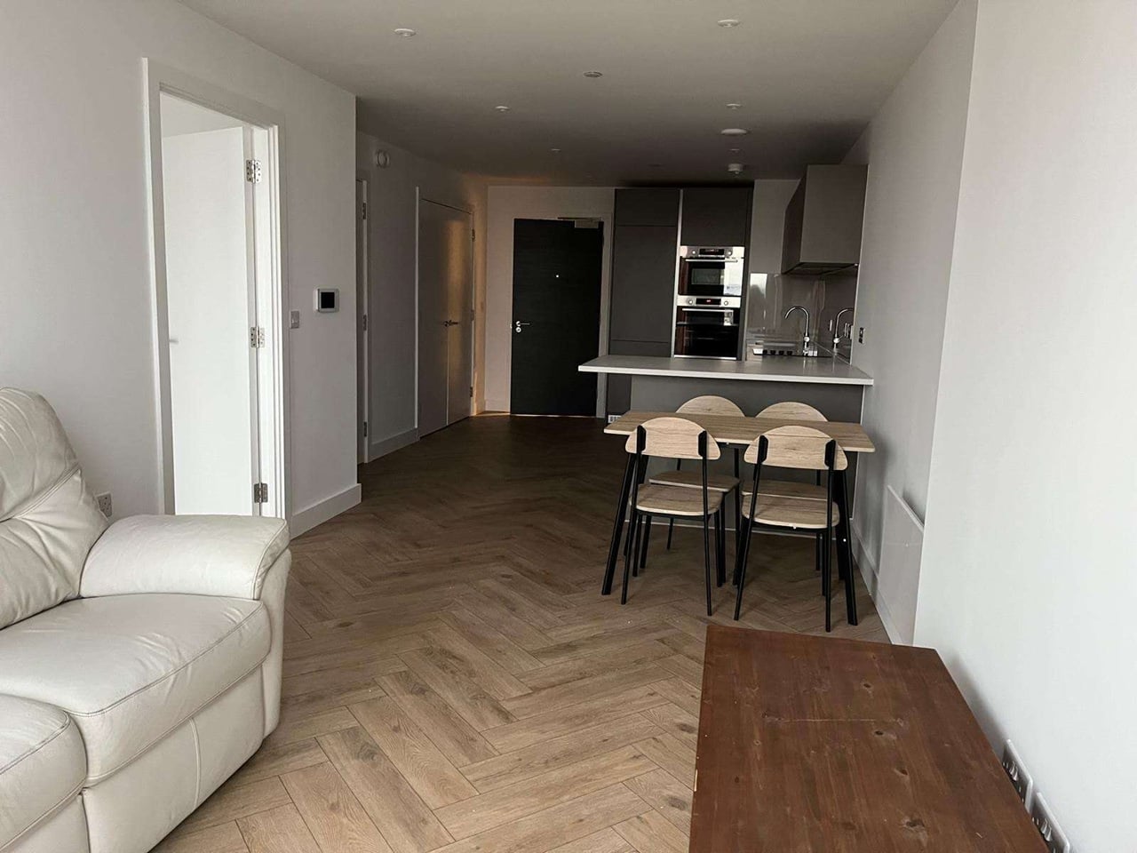 1 Bed Flat, Port St, M1, N1 7GU