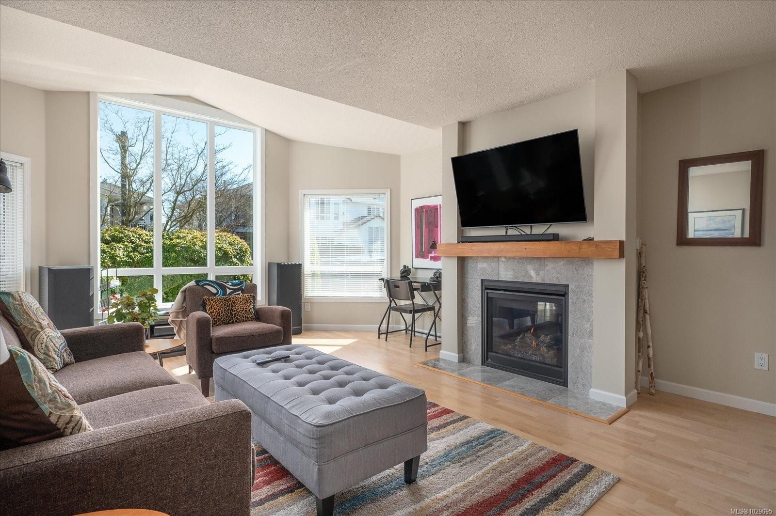 17-6245 Blueback Road, Nanaimo, BC, V9V 1N7