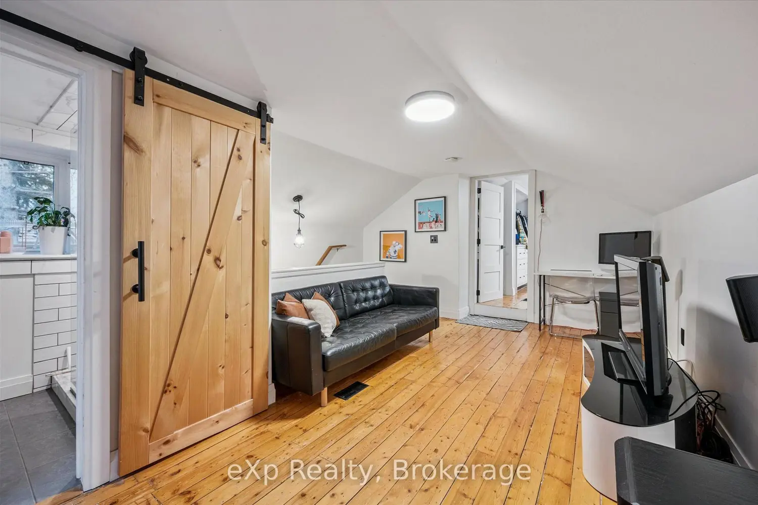 Additional image 13 of 20 Bergey Street