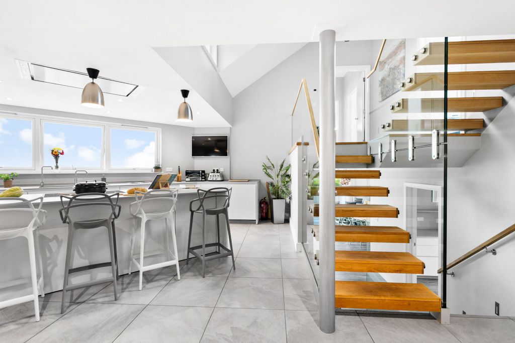 Additional image 10 of 8 bed detached house for saleHuxham View & Annex, Church Hill, Pinhoe, Exeter EX4