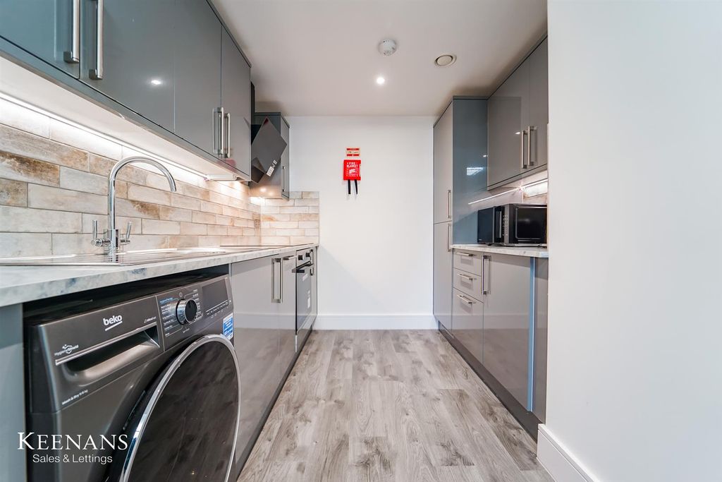 Additional image 57 of 27 bed block of flats for saleBindloss Avenue, Eccles, Manchester M30
