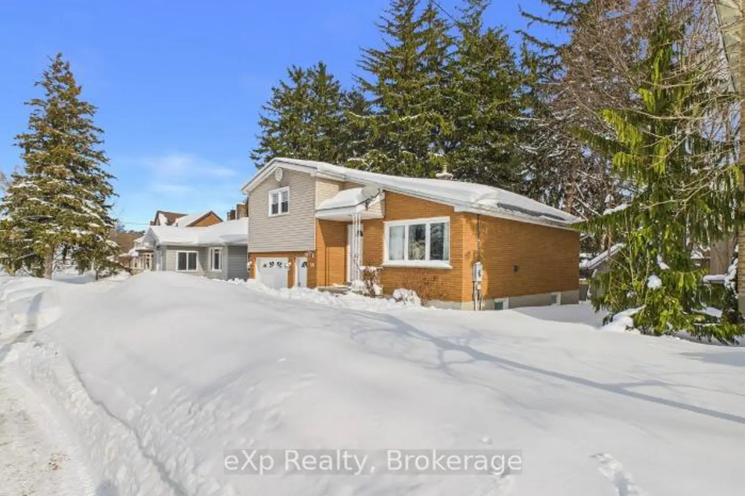 120 Colborne Street photo 2