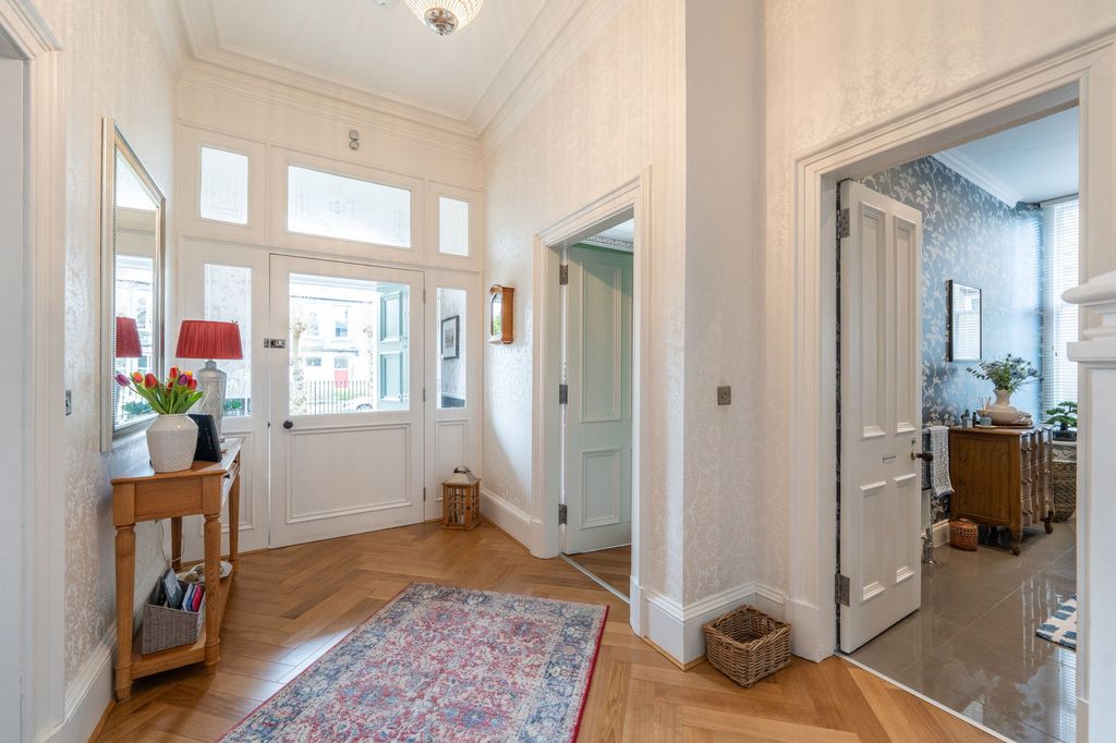 Additional image 13 of 6 bed detached house for saleSwan Road, Kirkcaldy KY1