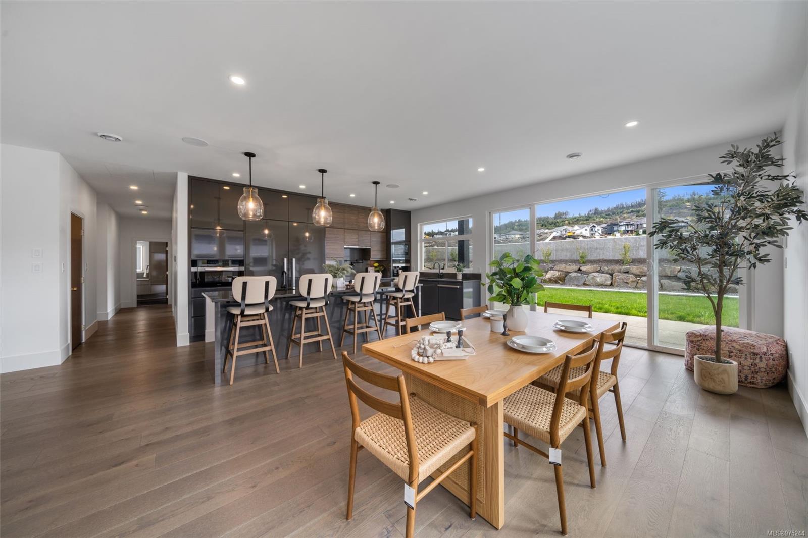 Additional image 6 of 1221 Viewtop Road, Duncan, BC, V9L 0H7