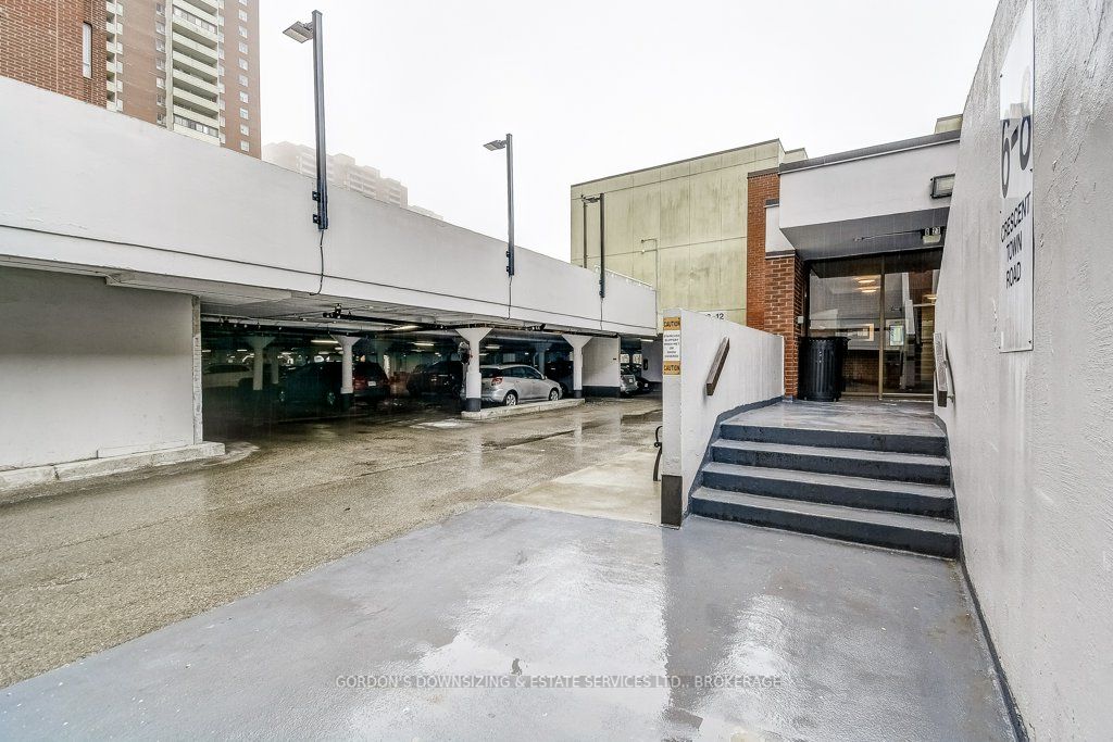 Additional image 4 of 301-6 Crescent Town Road, Toronto, ON, M4C 5L3