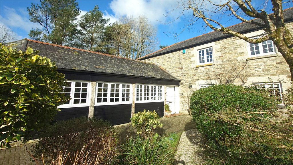 4 bed detached house for saleLadock, Truro, Cornwall TR2 photo 3