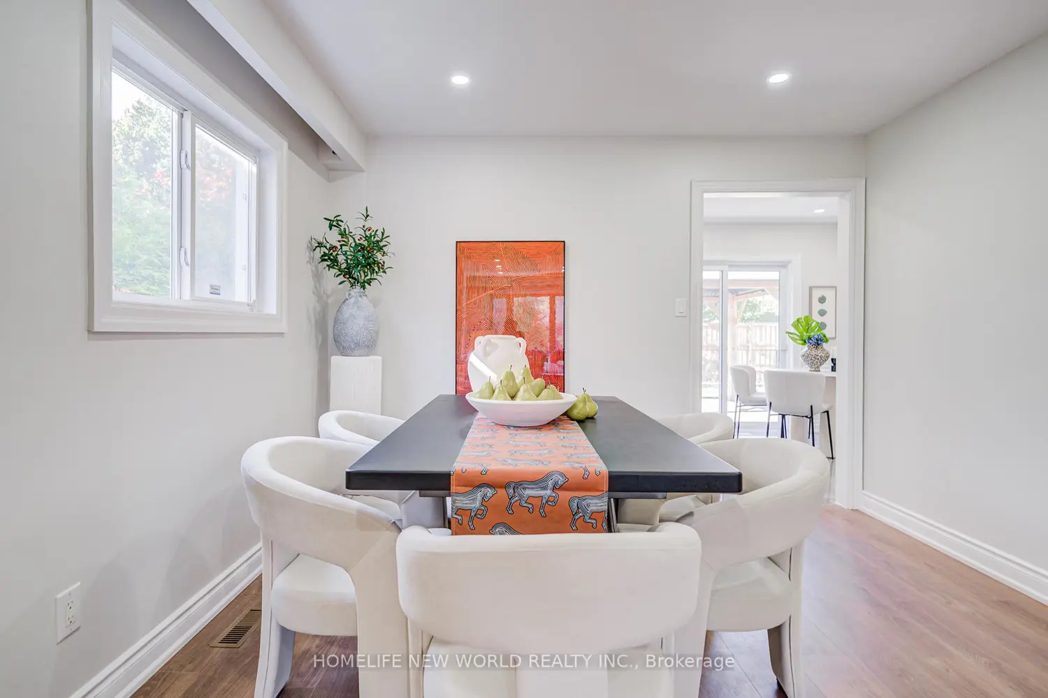 Additional image 4 of 54 Marblemount Crescent