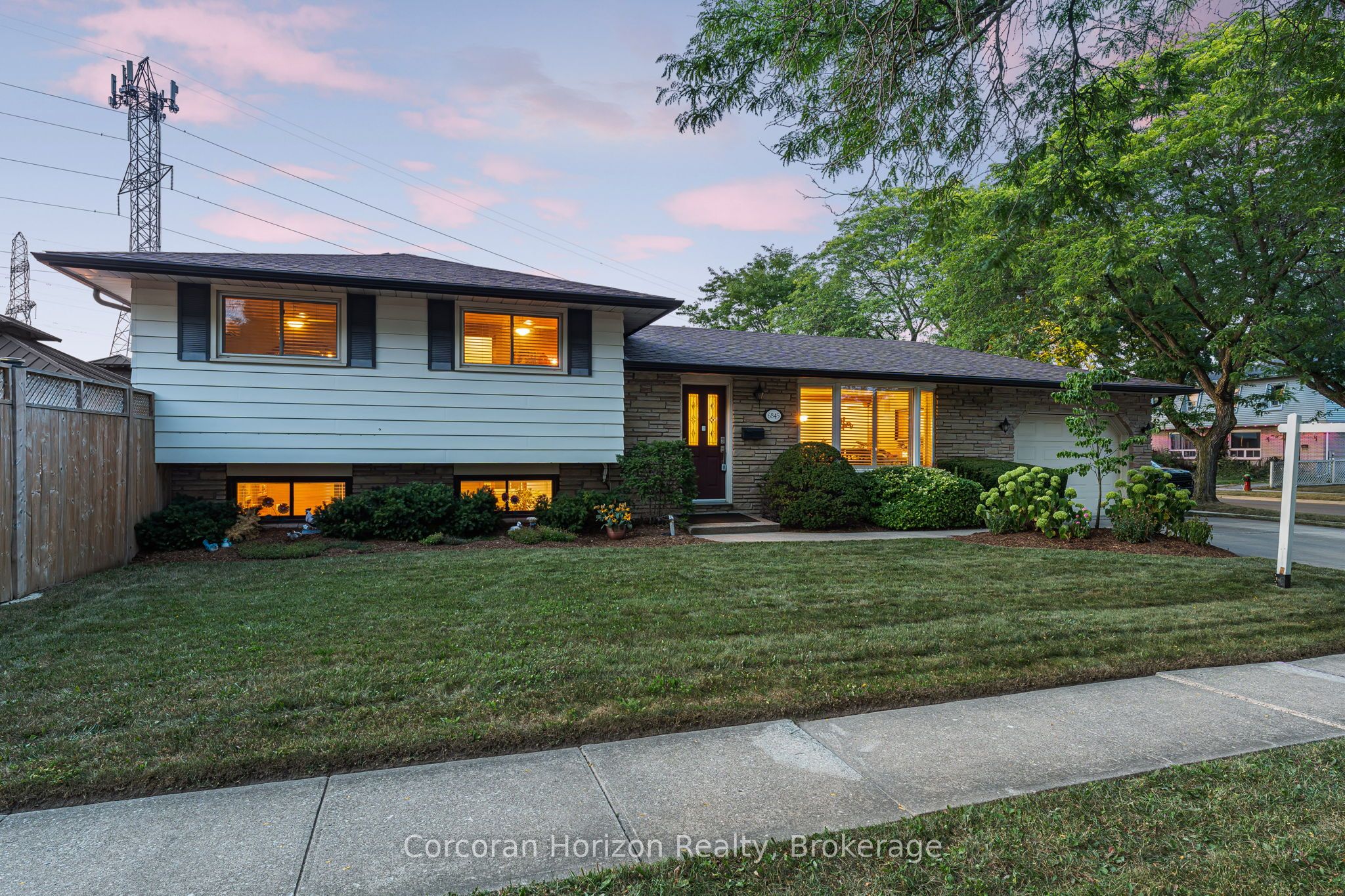 6845 Wilinger Street, Niagara Falls, ON, L2J 2B5