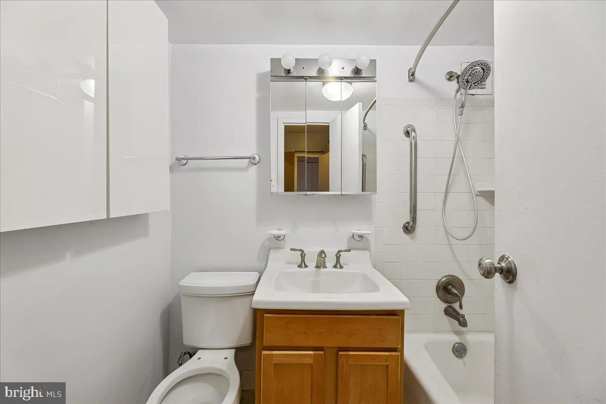 Additional image 38 of 1260 21st Street NW Unit 1009, Washington, DC 20036