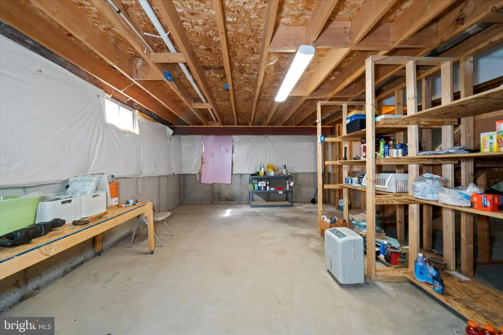 Additional image 40 of 203 N Barrington Court, Newark, DE 19702