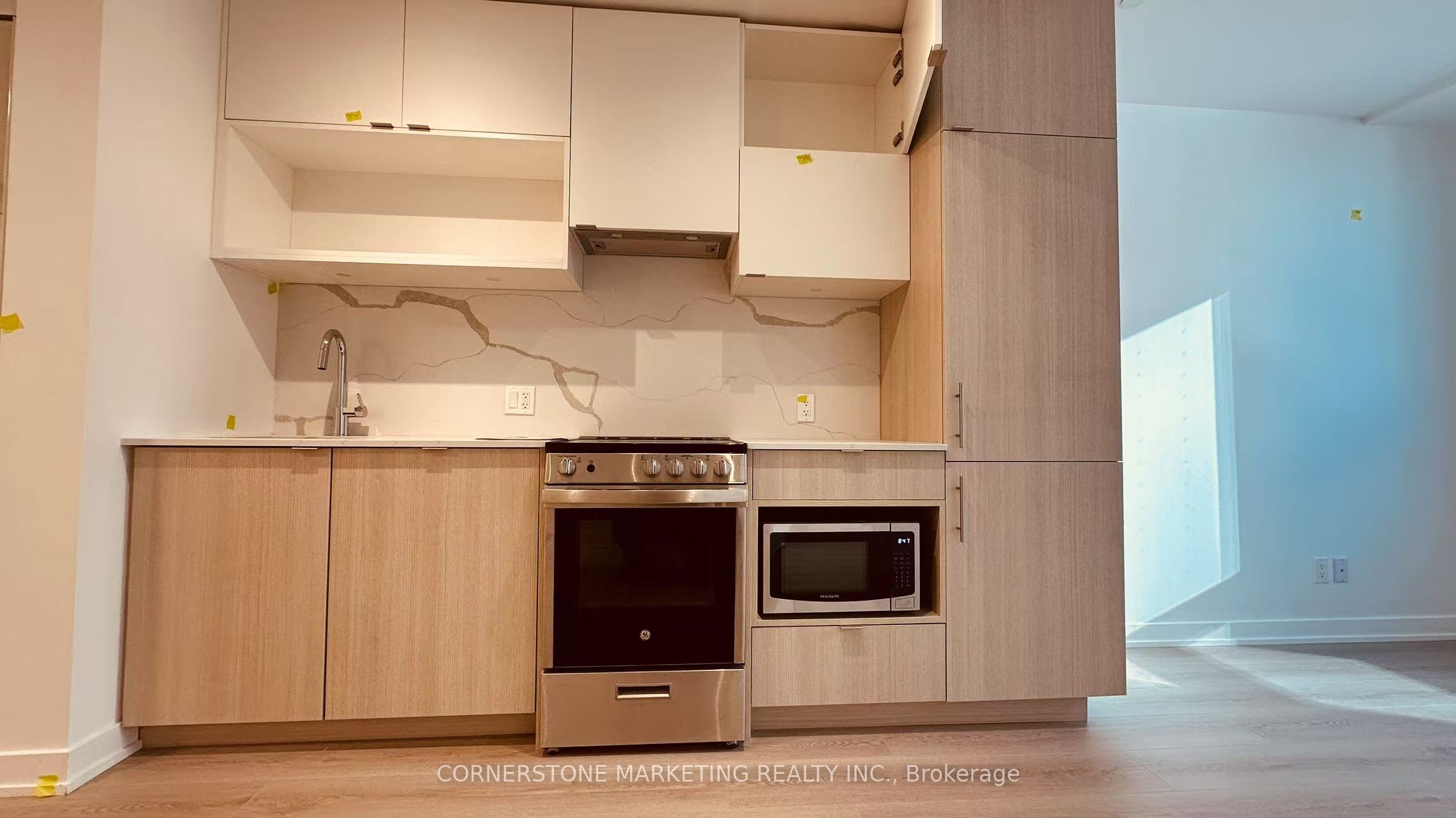 302-100 Queen Street E, Toronto, ON, M5C 1S6
