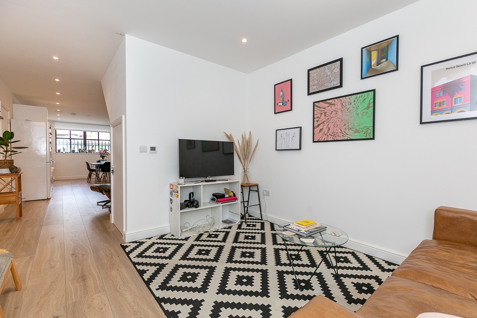 Additional image 7 of 2 Bed Flat, Star House, E8, N1 7GU