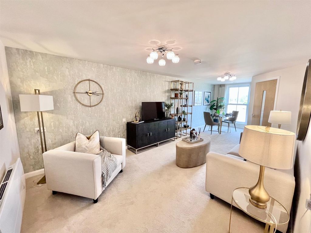 Additional image 2 of 2 bed flat for saleStation Road, Buxton SK17