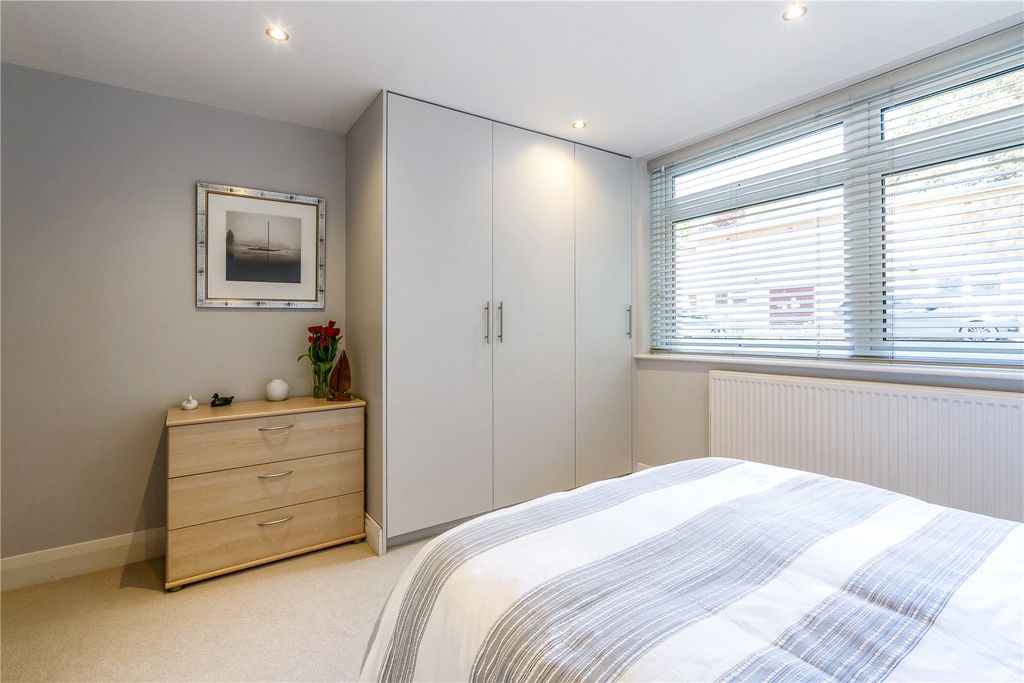 Additional image 16 of 3 bed flat for saleSandbanks Road, Poole, Dorset BH14