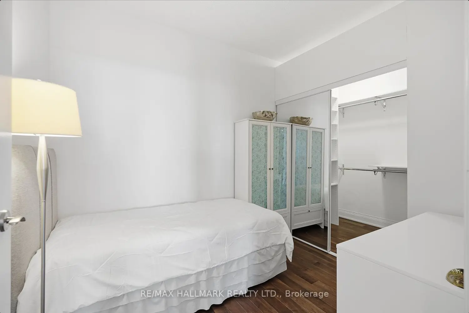 Additional image 10 of 2191 Yonge Street 4801