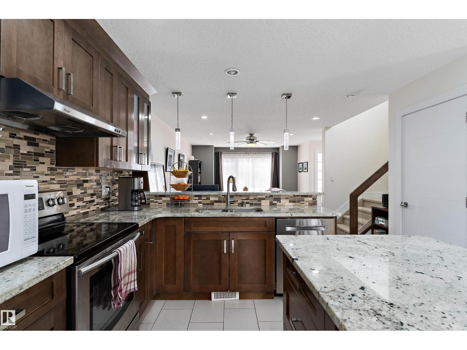 Additional image 6 of 8148 77 Avenue NW, Edmonton, AB, T6C0L2