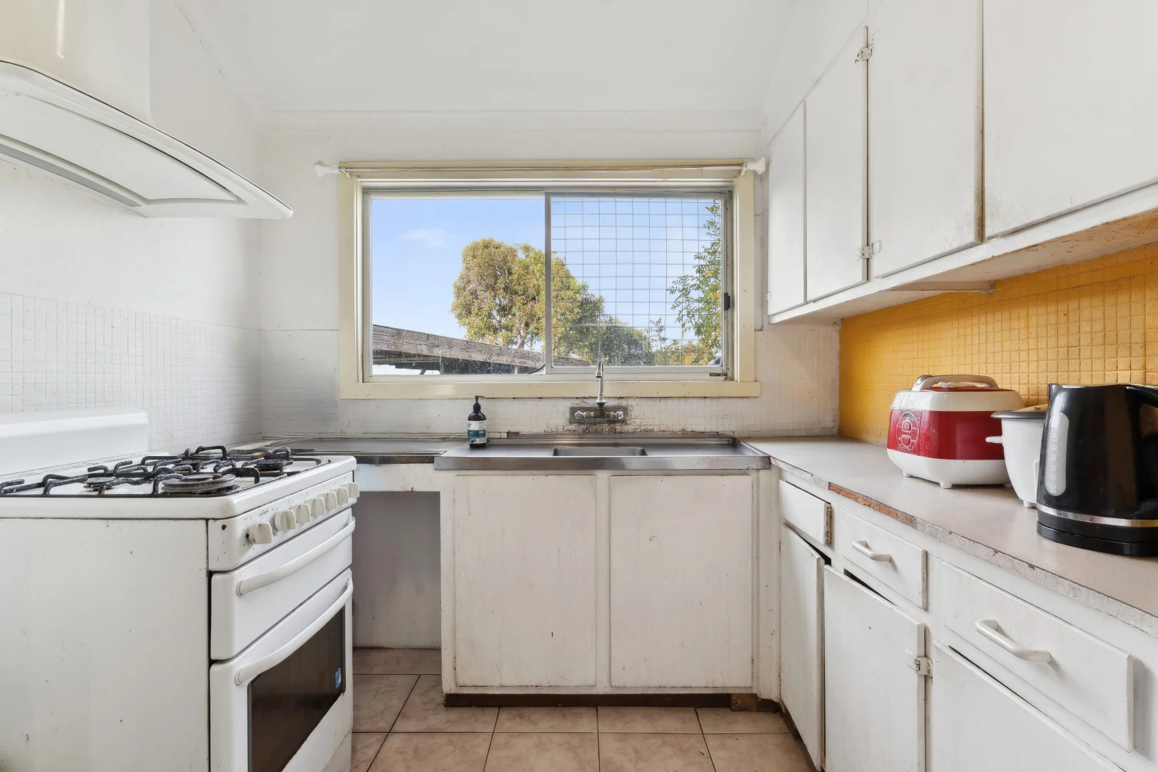 Additional image 4 of 16 Oulton Crescent, Reservoir VIC 3073